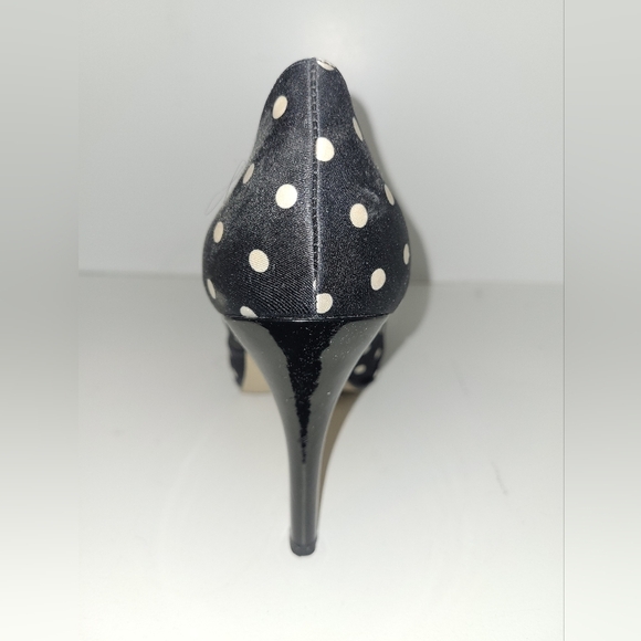 Guess polka dot  shoes size 8 - Picture 3 of 4